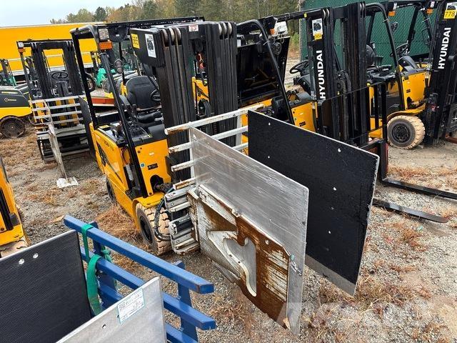 Hyundai 25B-9U Elmotviktstruckar