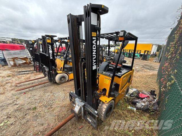 Hyundai 25B-9U Elmotviktstruckar