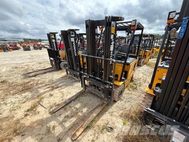 Hyundai 25B-9U Elmotviktstruckar