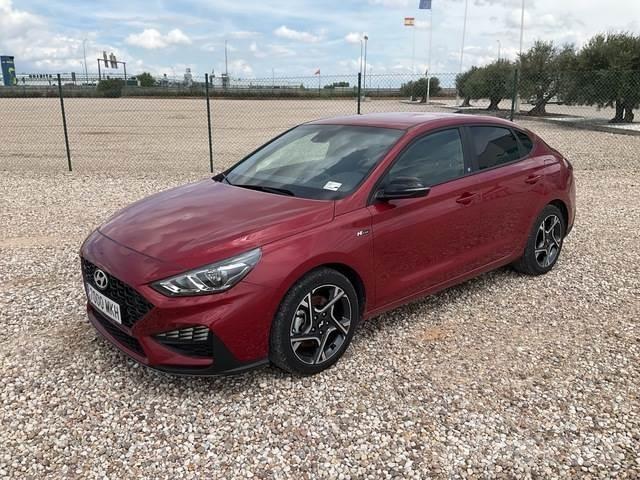 Hyundai i30 Personbilar