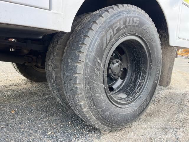 Isuzu NPR 200 Entreprenad - Övrigt