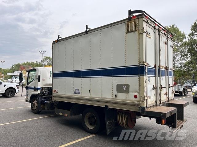 Isuzu NQR Skåpbilar