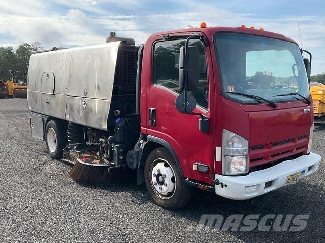 Isuzu NRR Sopmaskiner