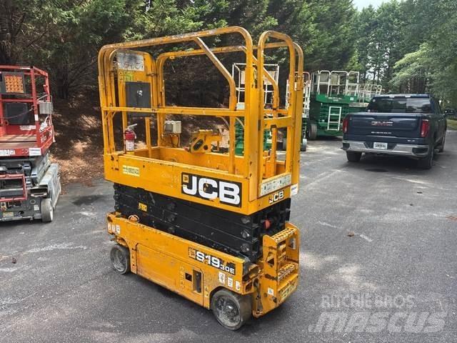 JCB S1930E Saxliftar
