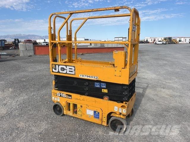 JCB S1930E Saxliftar