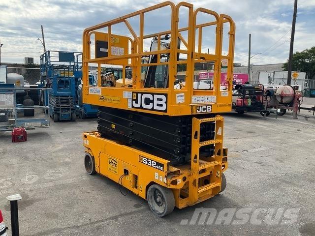 JCB S3246E Saxliftar