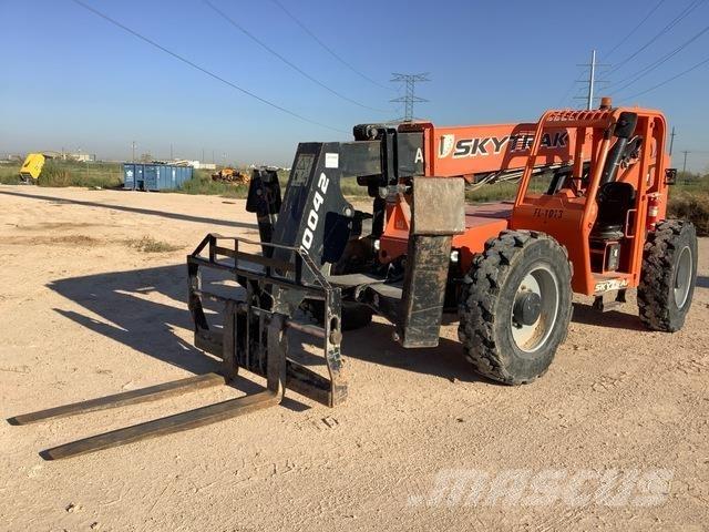 JLG 10042 Teleskoplastare