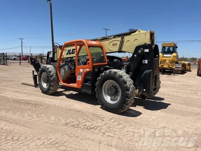 JLG 1043 Teleskoplastare