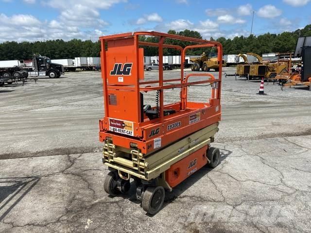 JLG 1930ES Saxliftar