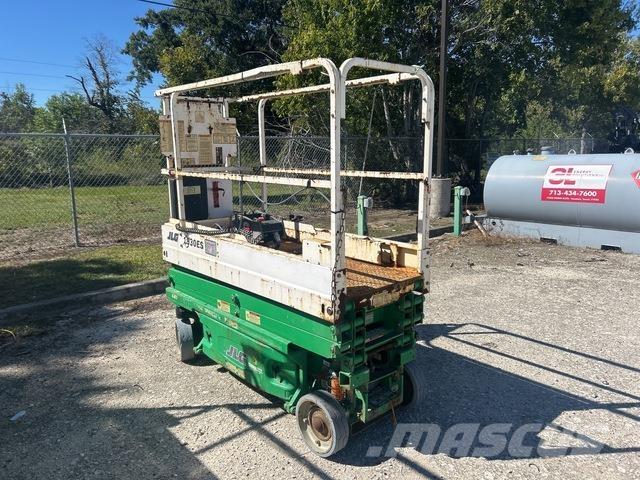 JLG 1930ES Saxliftar