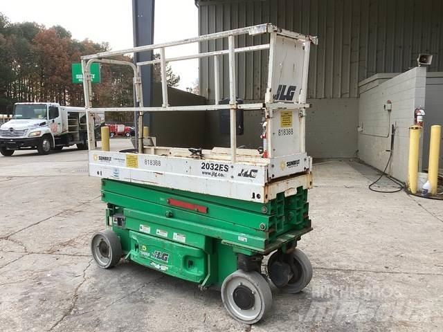 JLG 2032ES Saxliftar