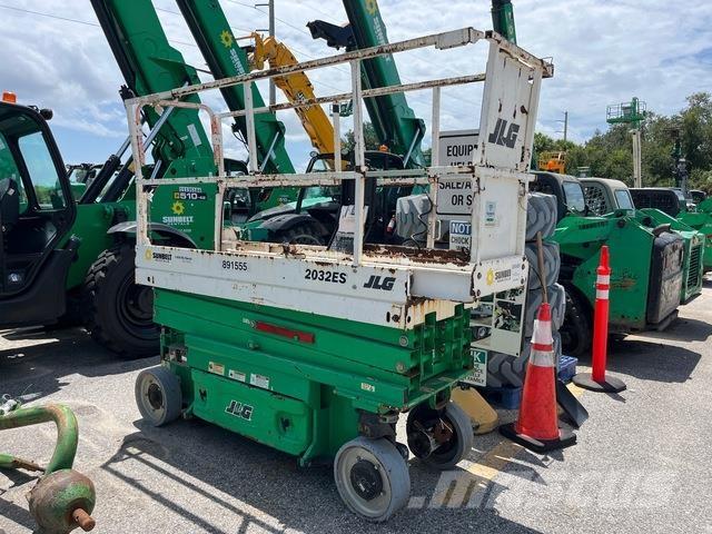 JLG 2032ES Saxliftar