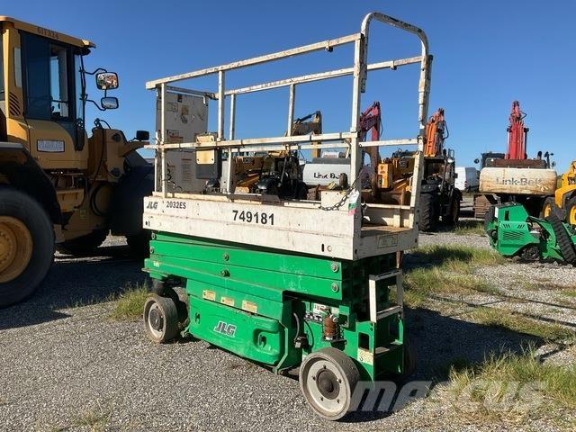 JLG 2032ES Saxliftar