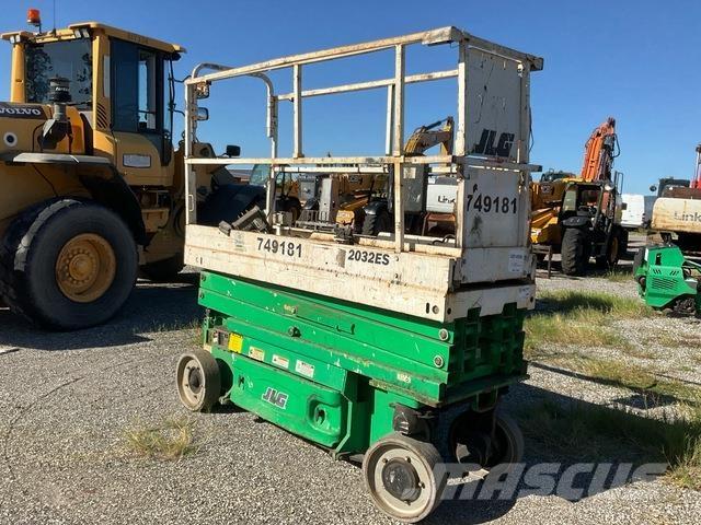 JLG 2032ES Saxliftar