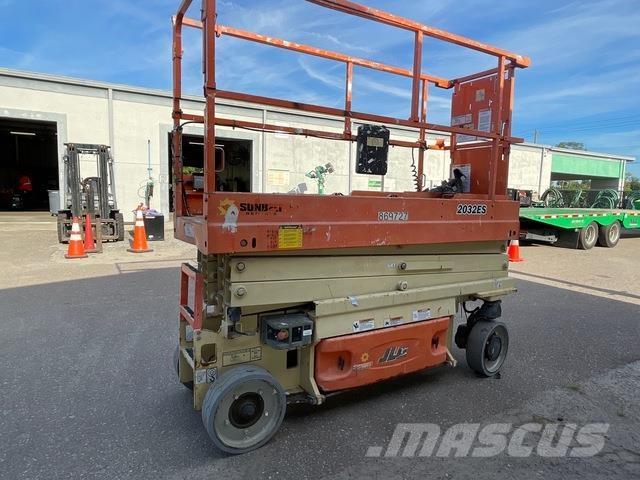 JLG 2032ES Saxliftar