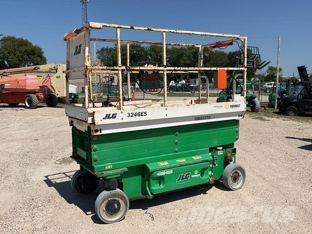 JLG 3246ES Saxliftar