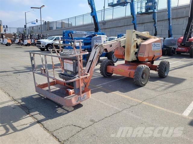 JLG 340AJ Bomliftar