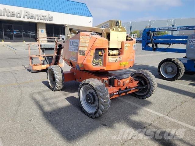 JLG 340AJ Bomliftar