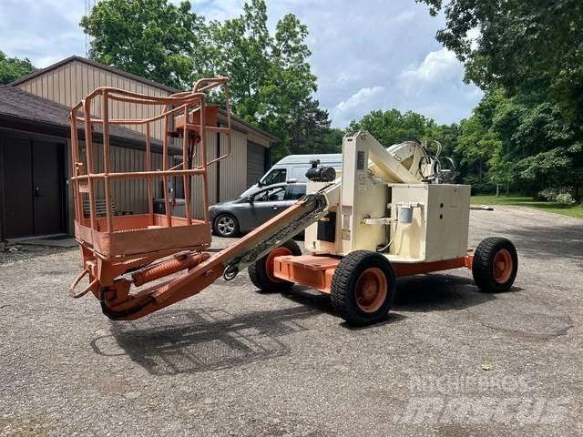 JLG 34HA Bomliftar