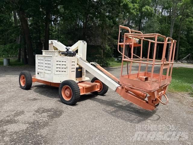 JLG 34HA Bomliftar