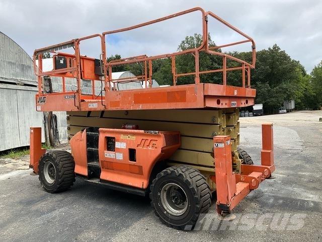 JLG 4394 RT Saxliftar