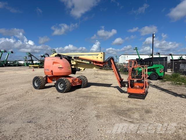 JLG 450AJ Bomliftar