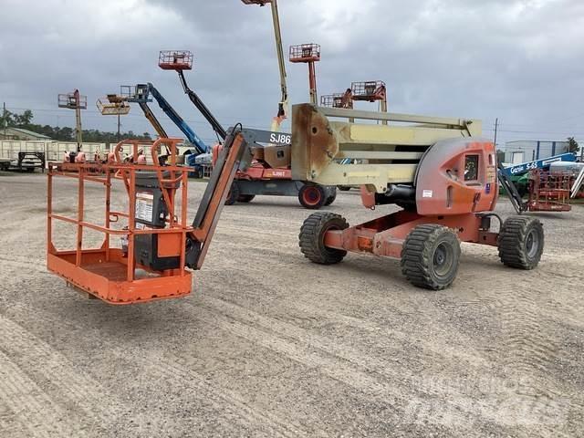 JLG 450AJ Bomliftar
