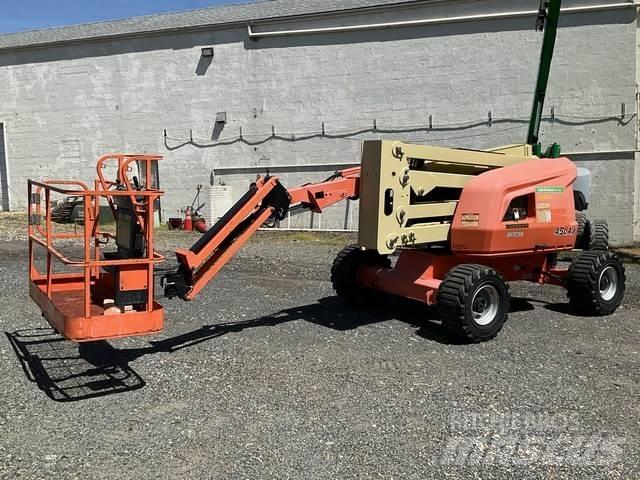 JLG 450AJ Bomliftar