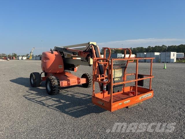 JLG 450AJ Bomliftar