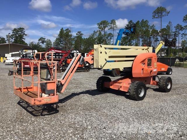 JLG 450AJ Bomliftar