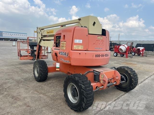 JLG 450AJ Bomliftar