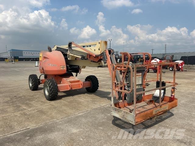JLG 450AJ Bomliftar