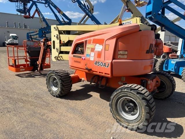 JLG 450AJ Bomliftar