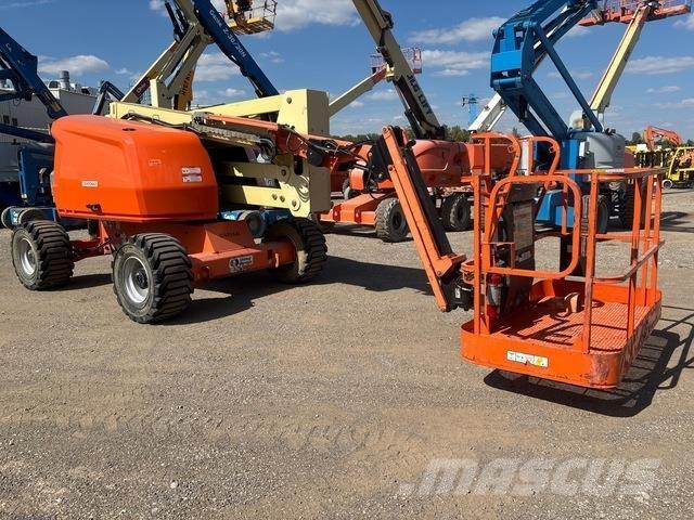 JLG 450AJ Bomliftar