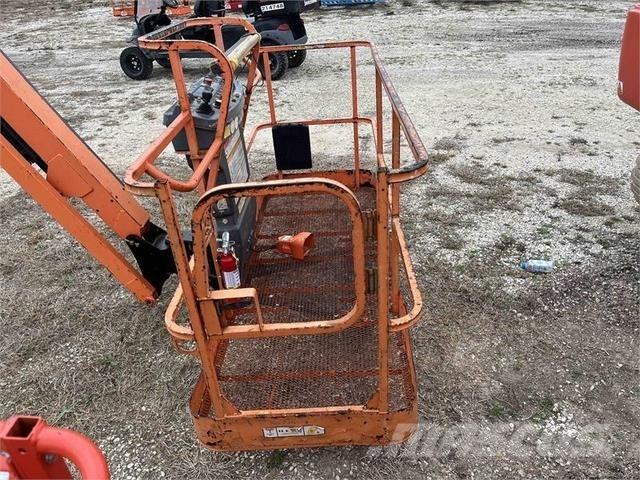 JLG 460SJ Teleskop bomliftar