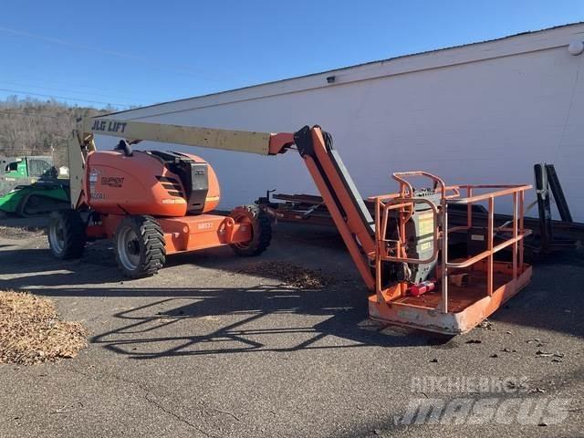 JLG 600 AJ Bomliftar