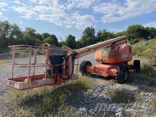 JLG 600A Bomliftar