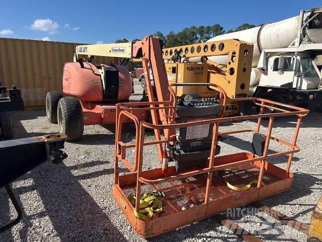 JLG 600AJ Bomliftar
