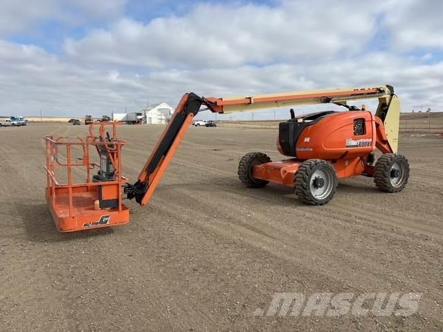 JLG 600AJ Bomliftar