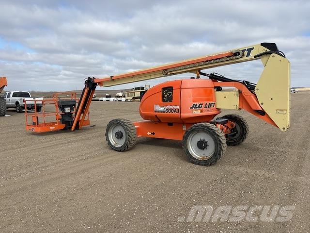 JLG 600AJ Bomliftar