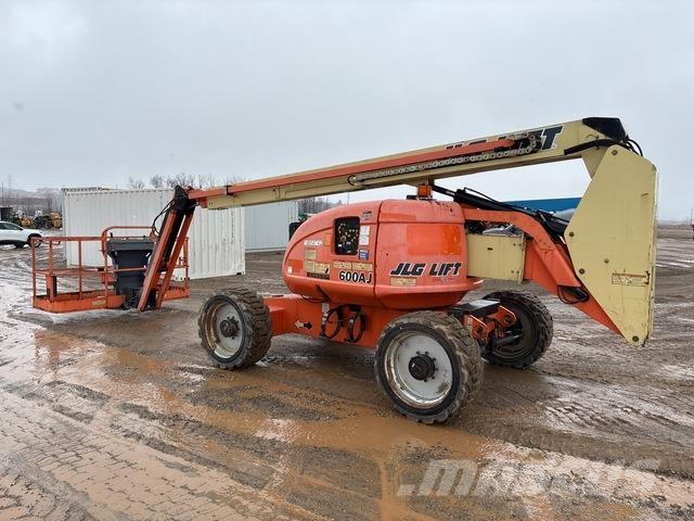 JLG 600AJ Bomliftar