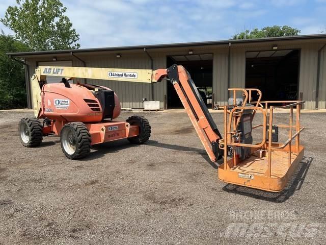 JLG 600AJ Bomliftar