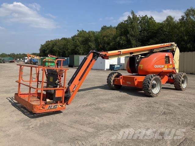 JLG 600AJ Bomliftar