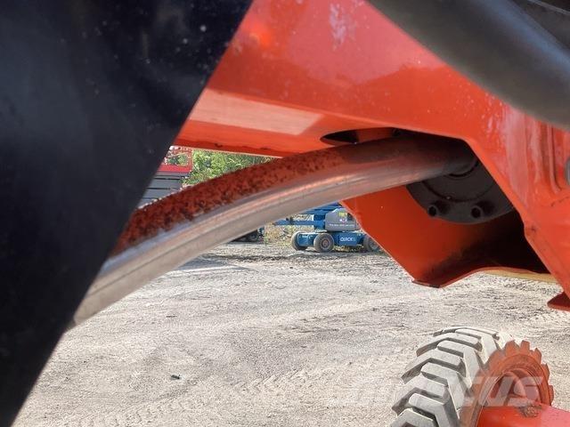 JLG 600AJ Bomliftar