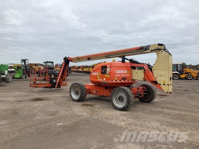 JLG 600AJ Bomliftar