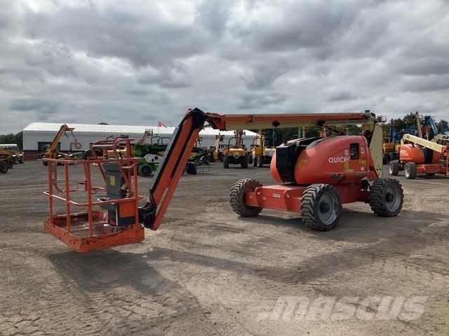 JLG 600AJ Bomliftar