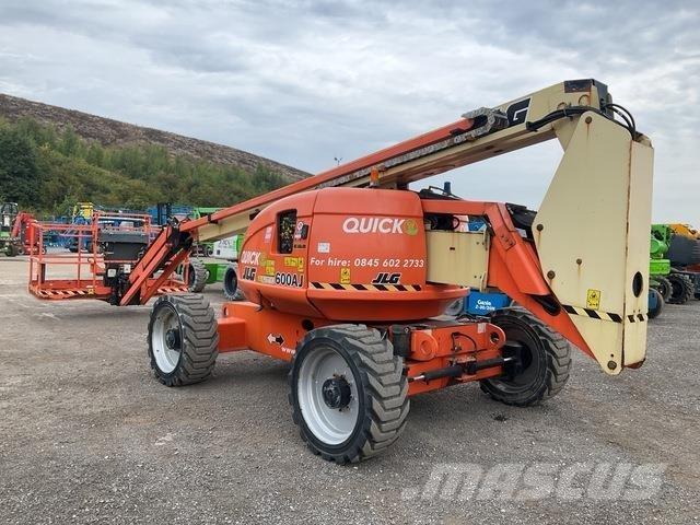 JLG 600AJ Bomliftar