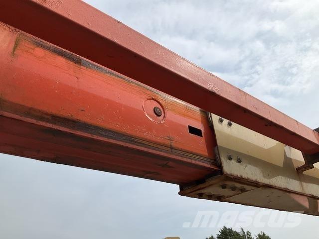 JLG 600AJ Bomliftar
