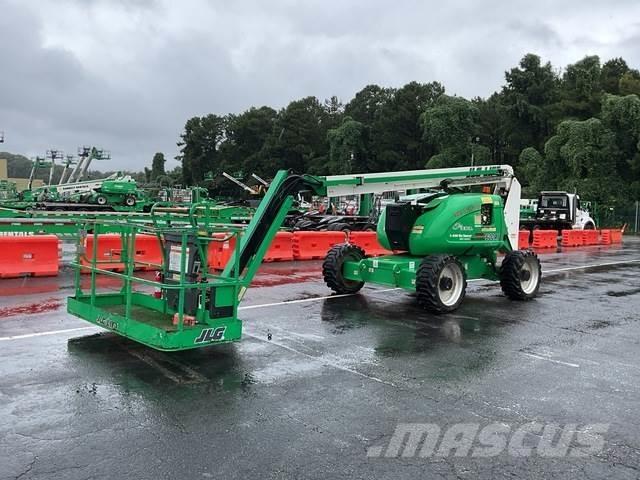 JLG 600AJ Bomliftar