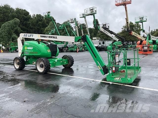 JLG 600AJ Bomliftar